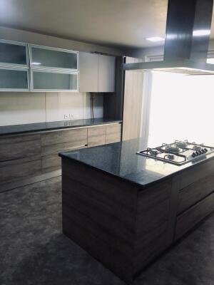 4 BHK Builder Floor in Block F, Vasant Vihar, Delhi