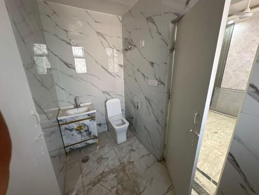 3 BHK Builder Floor in Ashoka Enclave, Faridabad