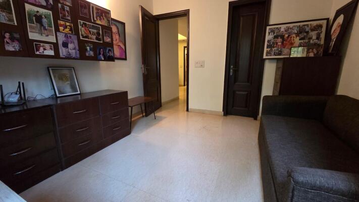 3 BHK Duplex Builder Floor in East of Kailash, Delhi