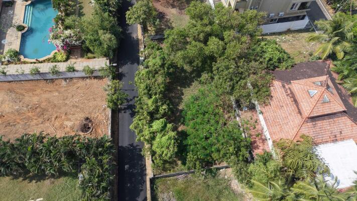 Residential land / Plot in Palavakkam, ECR