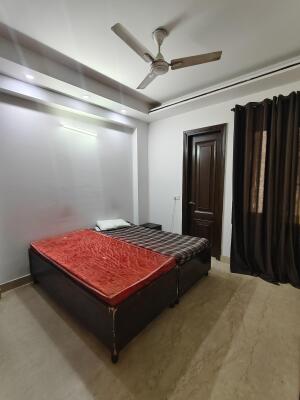 3 BHK Builder Floor in CR Park, Delhi