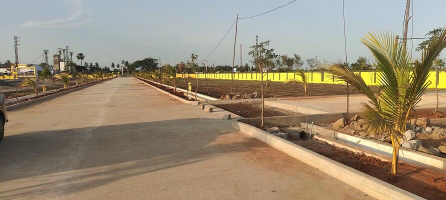 Residential land / Plot in Penamaluru, Vijayawada
