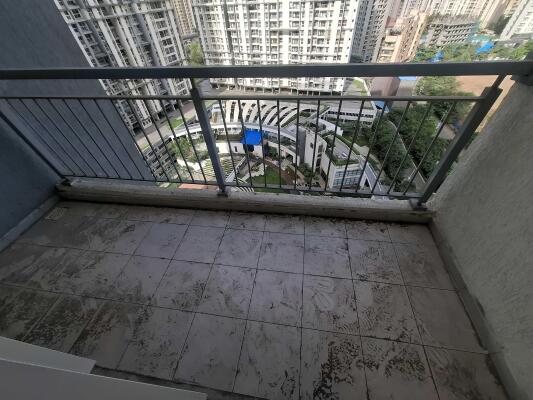 3 BHK Flat in Ghodbunder Road, Thane