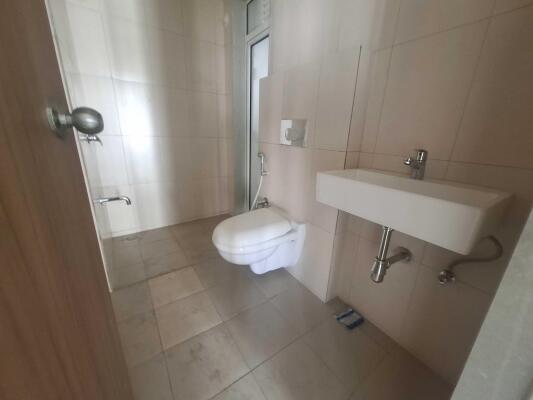 3 BHK Flat in Ghodbunder Road, Thane