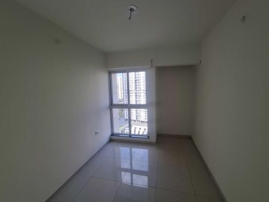 3 BHK Flat in Ghodbunder Road, Thane