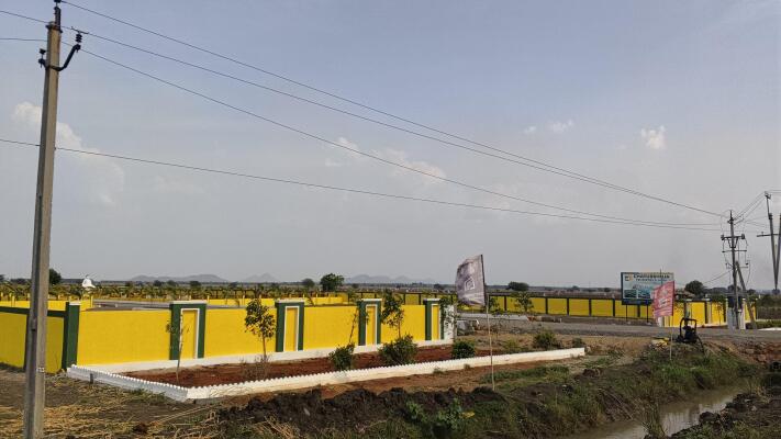 Residential land / Plot in Chevitikallu Vatsavai Road, Vijayawada