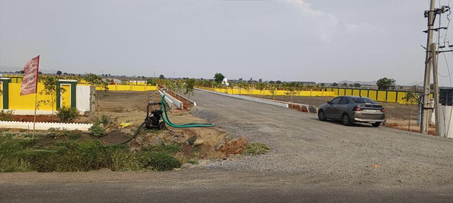 Residential land / Plot in Chevitikallu Vatsavai Road, Vijayawada