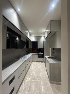 4 BHK Builder Floor in Sector 14, Gurgaon