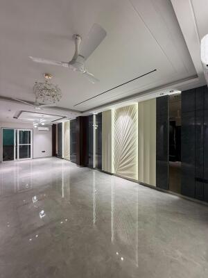 4 BHK Builder Floor in Sector 14, Gurgaon