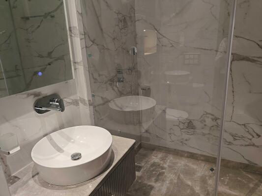 4 BHK Builder Floor in Anand Vihar, Delhi