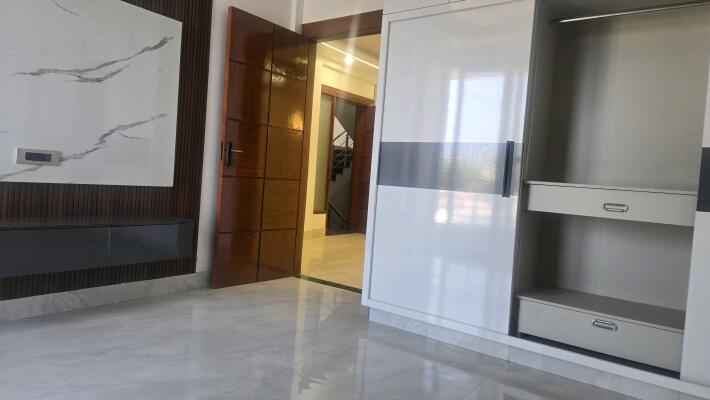 4 BHK Builder Floor in Sector 14, Gurgaon