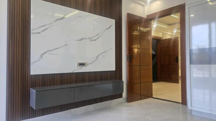 4 BHK Builder Floor in Sector 14, Gurgaon