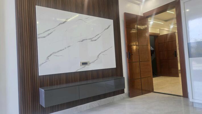 4 BHK Builder Floor in Sector 14, Gurgaon