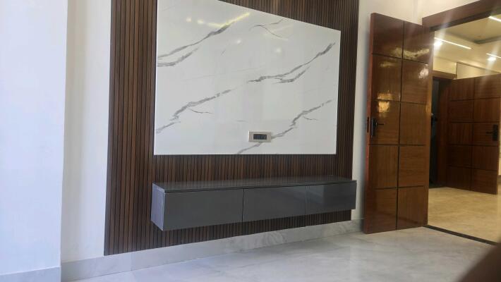 4 BHK Builder Floor in Sector 14, Gurgaon