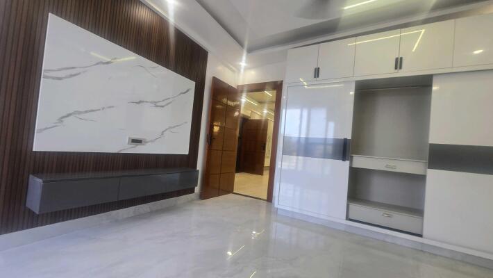 4 BHK Builder Floor in Sector 14, Gurgaon