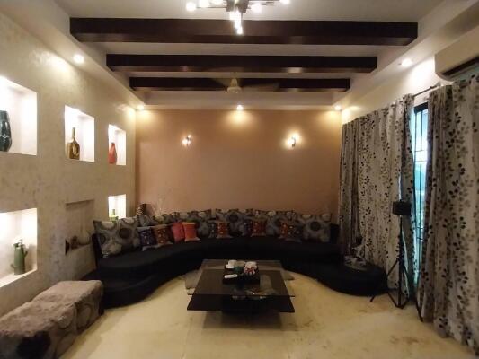 5 Bedroom House in Sector 4, Gurgaon