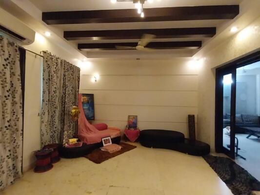 5 Bedroom House in Sector 4, Gurgaon
