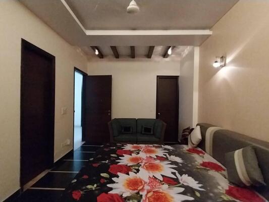 5 Bedroom House in Sector 4, Gurgaon