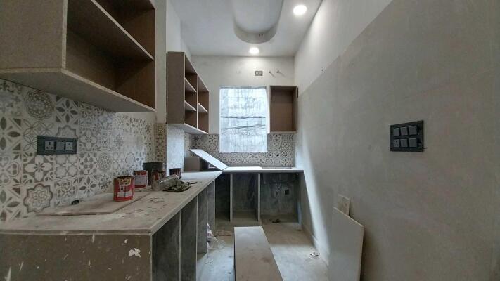 3 BHK Builder Floor in Sector 24 Rohini, Delhi