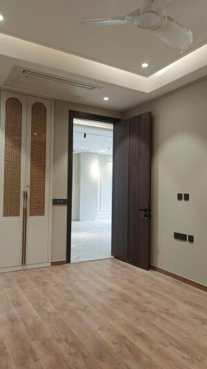 4 BHK Builder Floor in Anand Niketan, Delhi