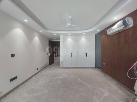 4 BHK Builder Floor in Greater Kailash, Delhi
