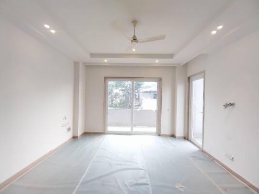 4 BHK Builder Floor in South Extension 2, Delhi