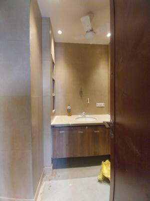 4 BHK Builder Floor in South Extension 2, Delhi