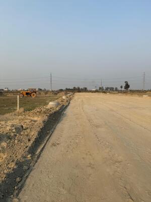 Residential land / Plot in Sector 145, Noida
