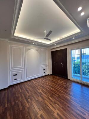 4 BHK Builder Floor in Sector 14, Gurgaon