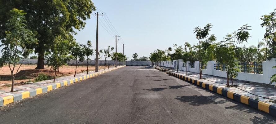 Residential land / Plot in Choutuppal, Yadadri Bhuvanagiri