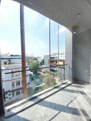4 BHK Builder Floor in DLF Phase 1, Gurgaon