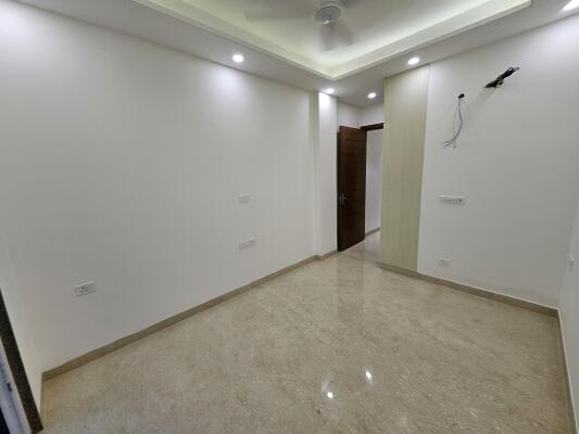 2 BHK Builder Floor in Lajpat Nagar, Delhi