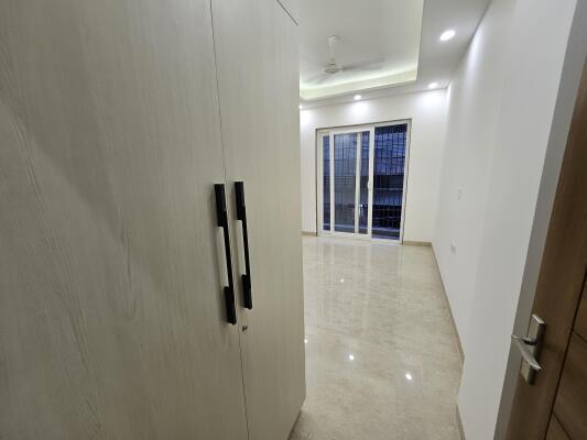 2 BHK Builder Floor in Lajpat Nagar, Delhi