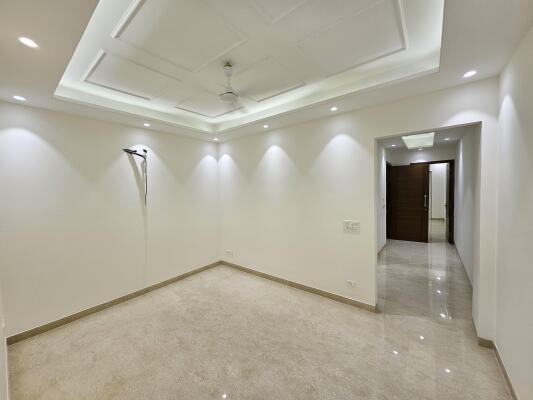 2 BHK Builder Floor in Lajpat Nagar, Delhi