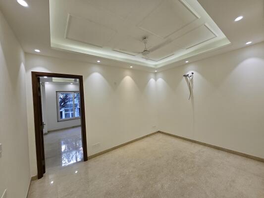 2 BHK Builder Floor in Lajpat Nagar, Delhi