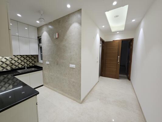 2 BHK Builder Floor in Lajpat Nagar, Delhi