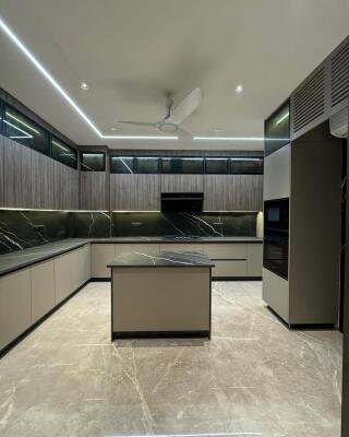 3 BHK Builder Floor in Sector 14, Faridabad