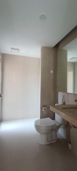 3 BHK Flat in Hiranandani Estate, Thane