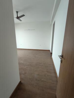 3 BHK Flat in Sector 43, Noida