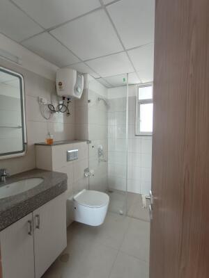 3 BHK Flat in Sector 43, Noida