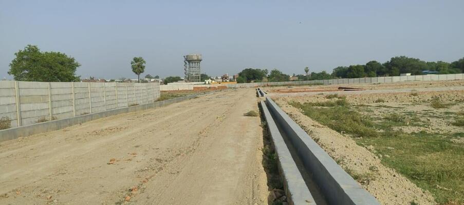 Residential land / Plot in Lucknow Kanpur Highway