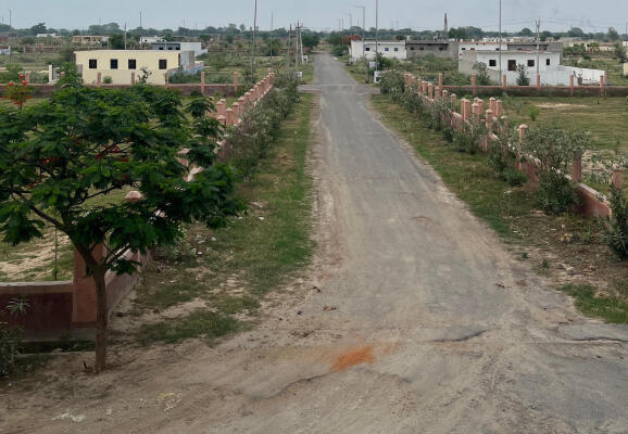 Residential land / Plot in Sector 20 Yamuna Expressway, Greater Noida