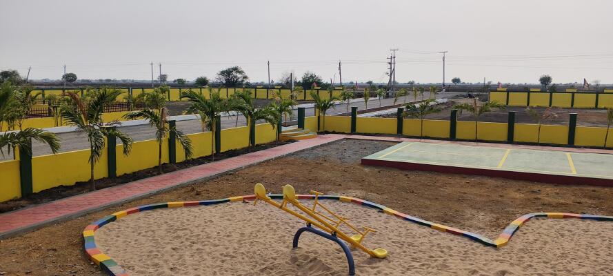Residential land / Plot in Penamaluru, Vijayawada