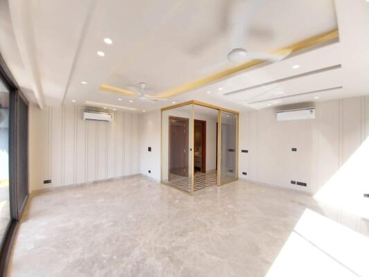 3 BHK Builder Floor in Greater Kailash, Delhi